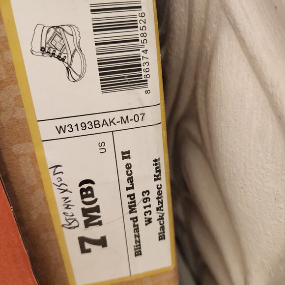 Propet "Blizzard" Mid Lace II Black/Aztec Knit Lace up boots. NIB. Size 7 - Picture 4 of 13